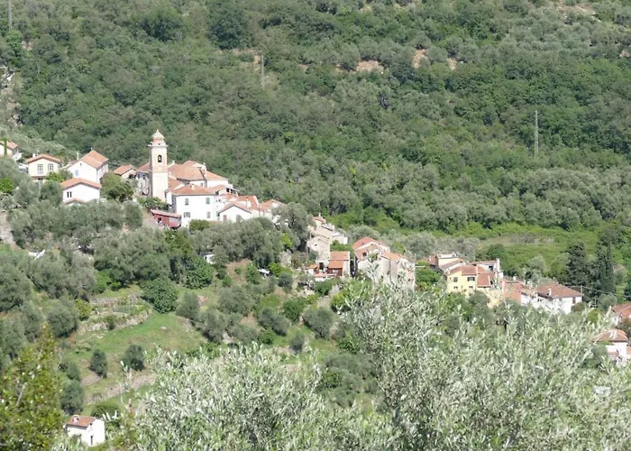 Fiore In Borgo * Diano San Pietro